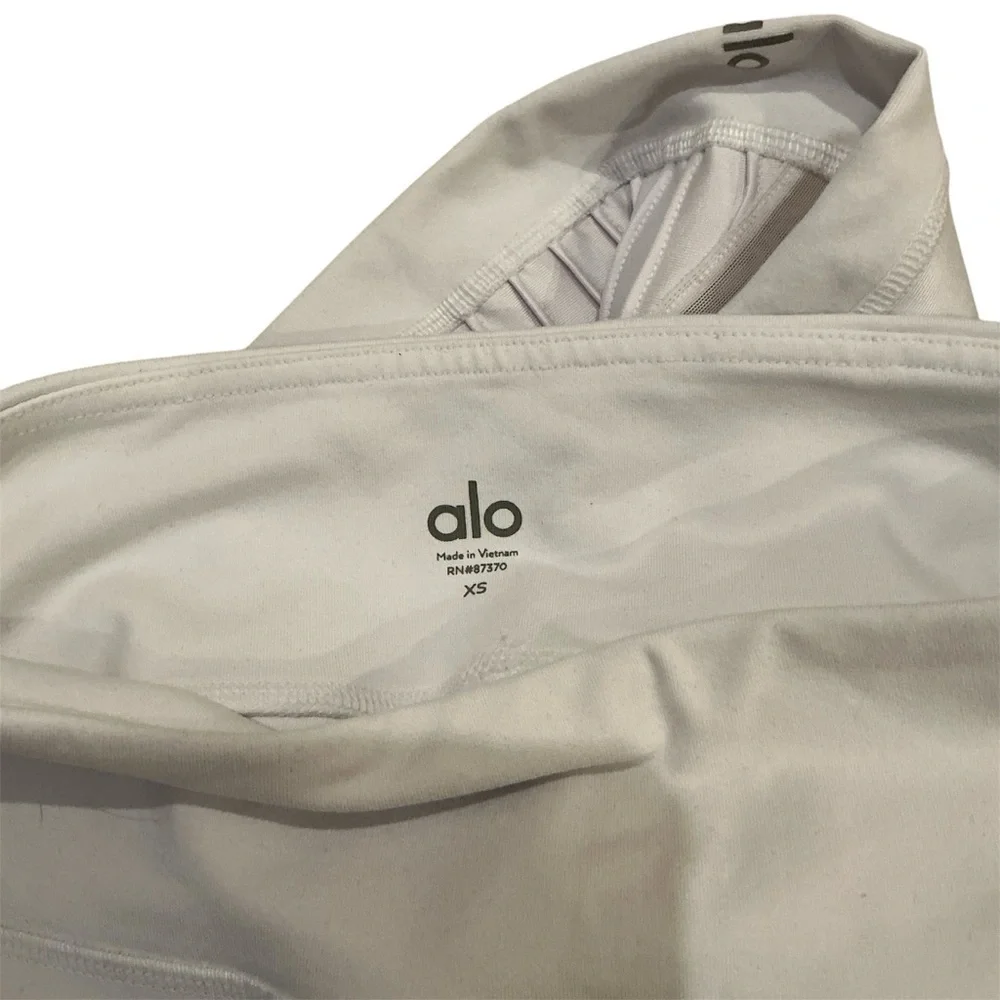 ALO Yoga alo white